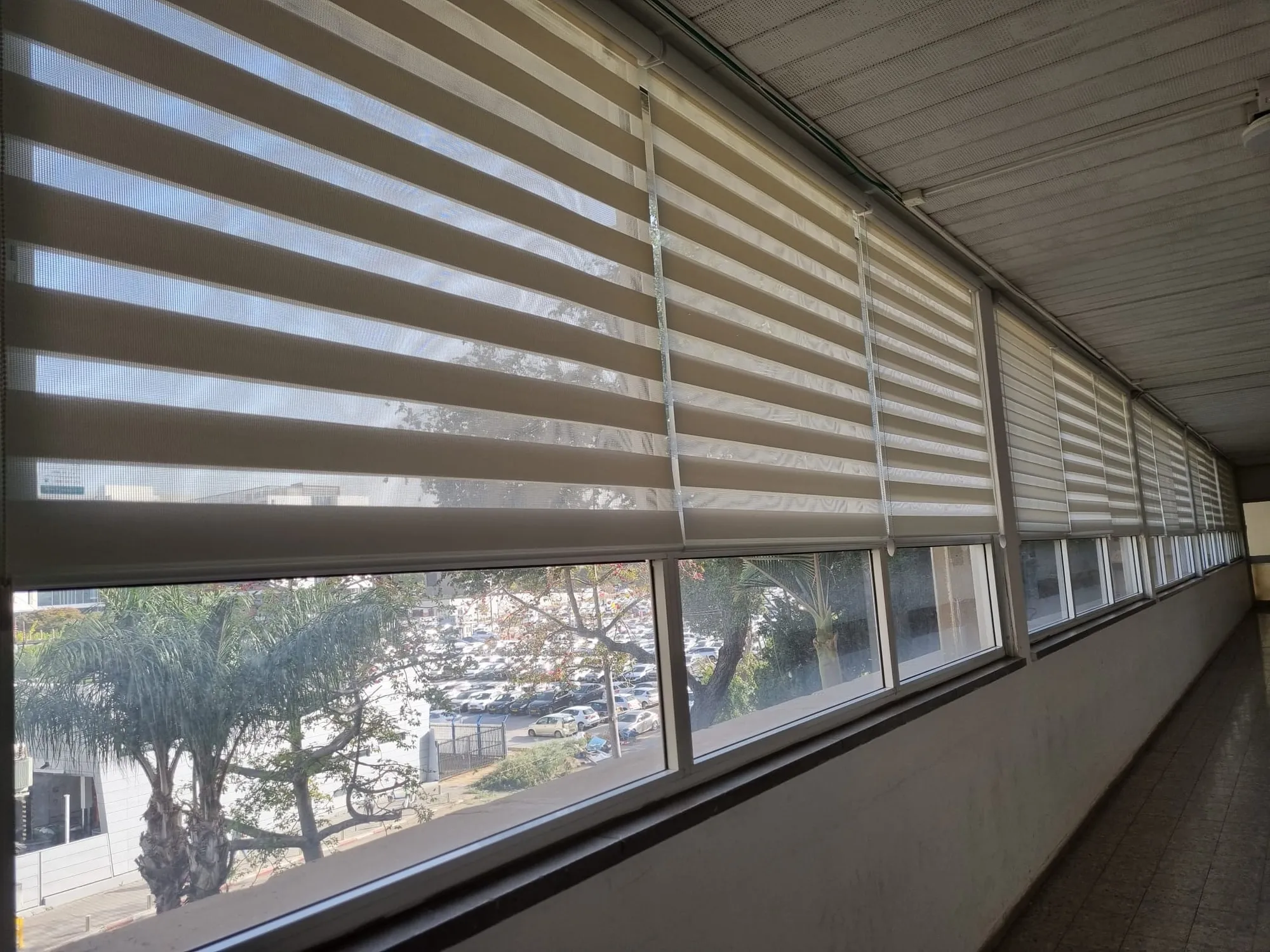 וילון סאן סטריפ שהותקן על ידי וילונות יופיה – תמונה 3